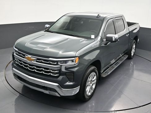 Used 2025 Chevrolet Silverado 1500 LTZ image 15