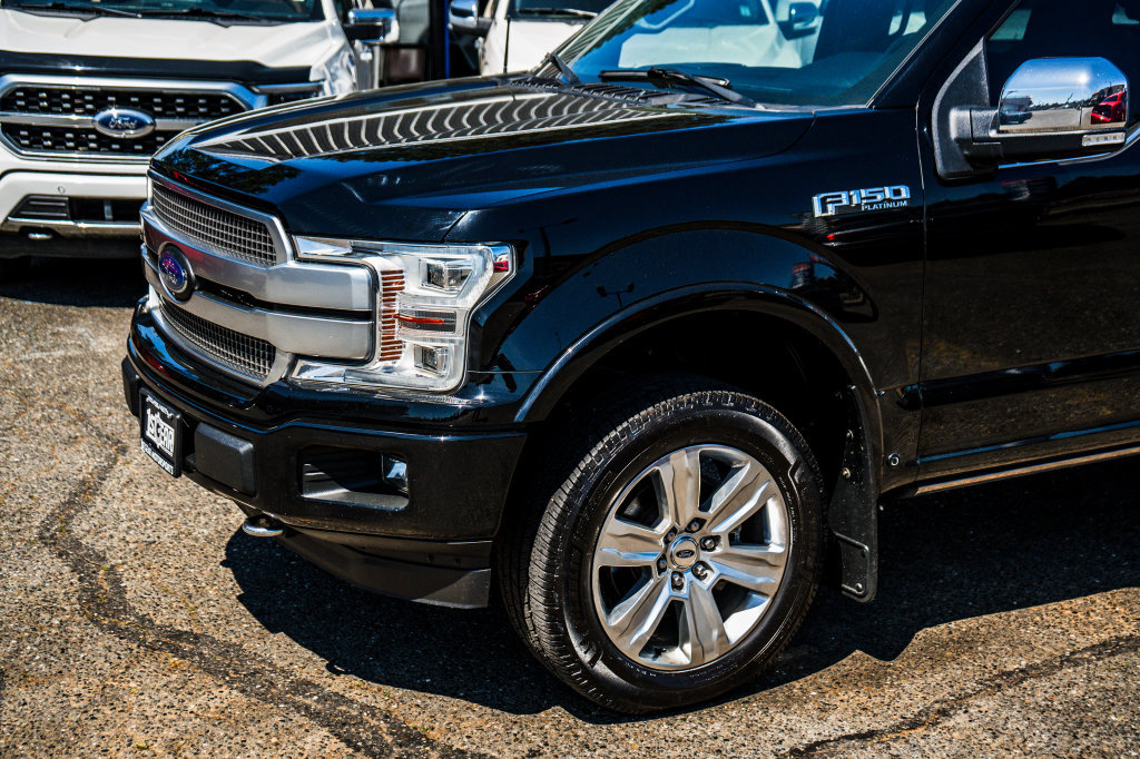Used 2018 Ford F150 Platinum w/ Technology Package AWD/4WD image 20