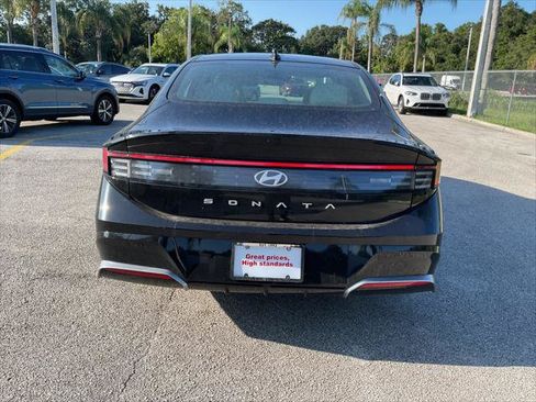 Used 2025 Hyundai Sonata SEL FWD image 6