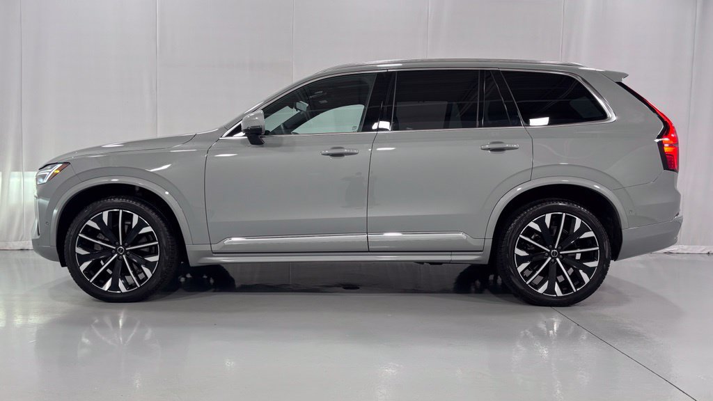 Certified 2025 Volvo XC90 B6 Ultra AWD/4WD image 9