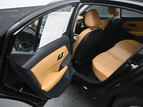 New 2025 Nissan Sentra SV w/ SV Premium Package image 11