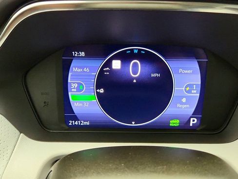 Used 2023 Chevrolet Bolt EUV Premier w/ Sun & Sound Package FWD image 15