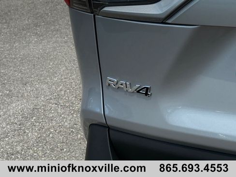 Used 2024 Toyota RAV4 LE AWD/4WD image 11