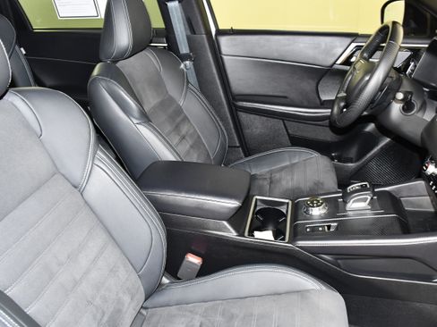 Used 2023 Mitsubishi Outlander SE Black Edition AWD/4WD image 39
