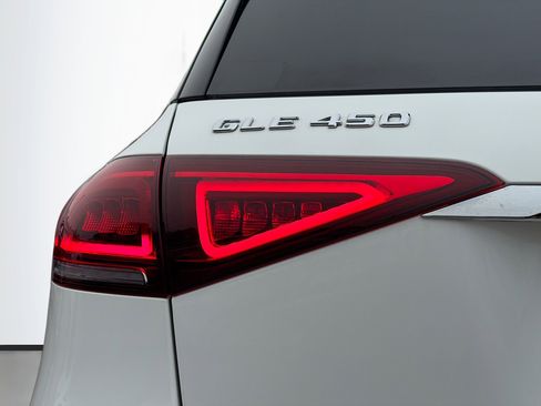 Used 2023 Mercedes-Benz GLE 450 4MATIC image 10