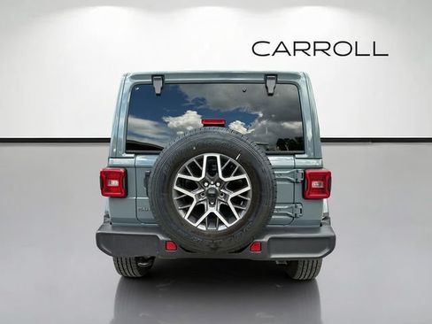 Used 2026 Jeep Wrangler Unlimited Sahara AWD/4WD image 4
