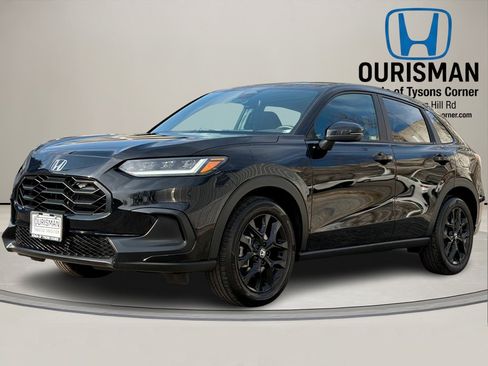 Used 2023 Honda HR-V Sport image 2