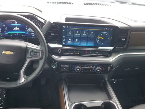 Used 2025 Chevrolet Silverado 2500 High Country w/ Technology Package image 18