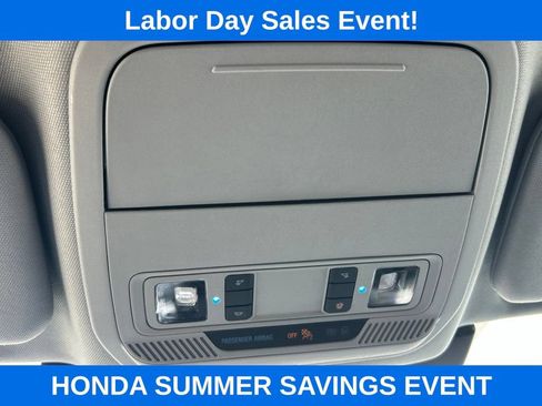 Used 2023 Ford Explorer XLT w/ Equipment Group 202A RWD image 32
