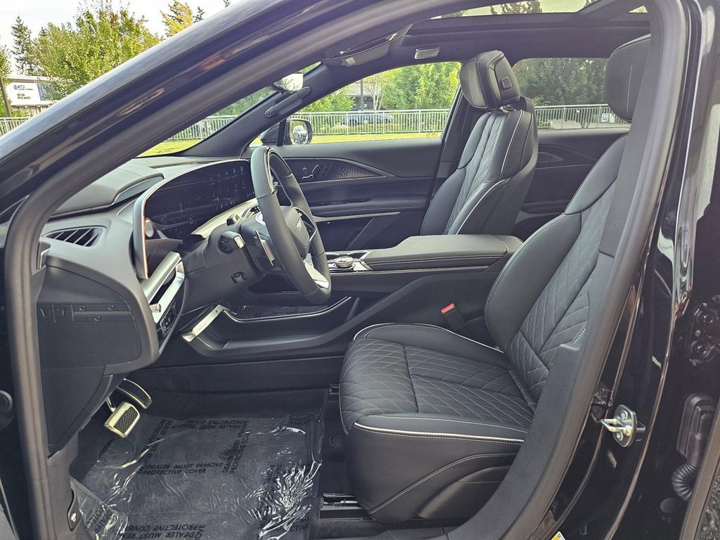 New 2027 Cadillac Lyriq V Premium AWD/4WD image 20