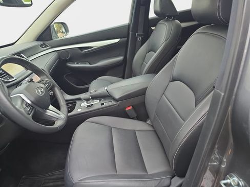 Used 2021 INFINITI QX50 Essential AWD/4WD image 18