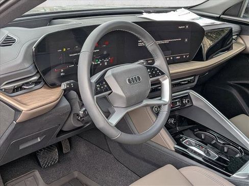 New 2025 Audi Q5 Premium Plus image 3