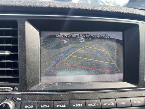 Used 2017 Hyundai Elantra SE image 26