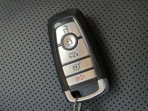 Used 2025 Ford Mustang Mach-E Premium image 36