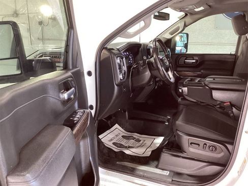 Used 2023 GMC Sierra 3500 SLE w/ SLE Convenience Package image 6