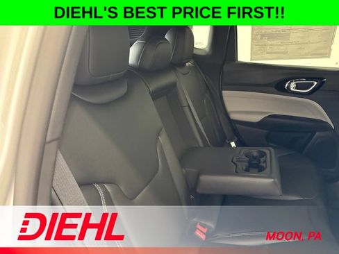 New 2026 Jeep Compass Limited AWD/4WD image 12