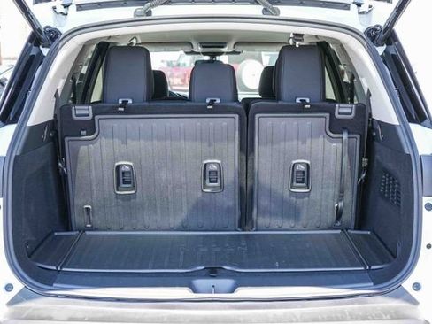 Used 2025 Nissan Pathfinder SV w/ Cargo Package FWD image 32