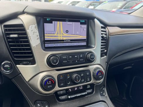 Used 2019 GMC Yukon XL Denali w/ Denali Ultimate Package AWD/4WD image 32