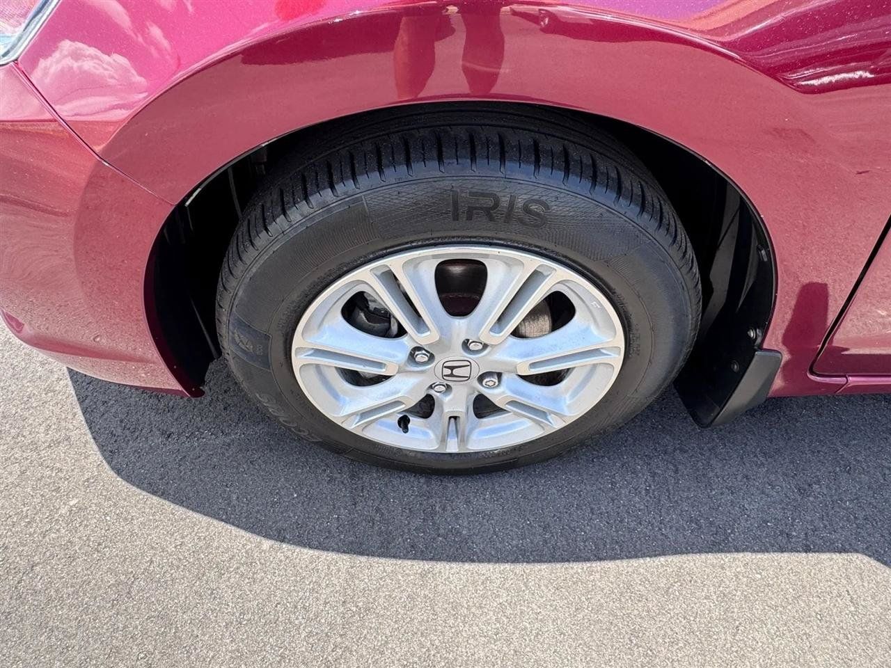 Used 2010 Honda Insight EX image 16