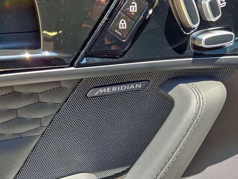 Used 2024 Jaguar F-TYPE R AWD/4WD image 25