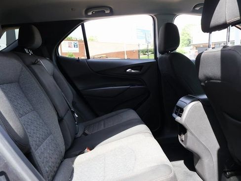 Certified 2022 Chevrolet Equinox LT FWD image 11