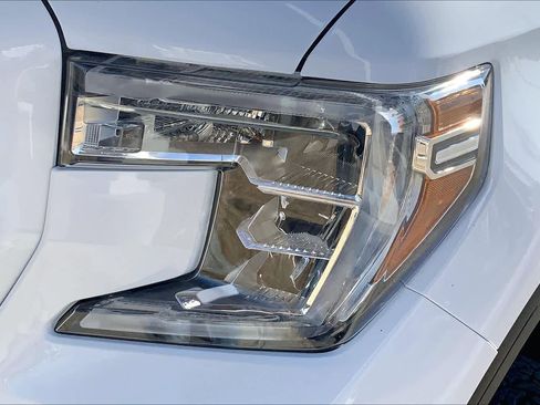 Used 2020 GMC Sierra 1500 Elevation w/ Elevation Value Package image 27