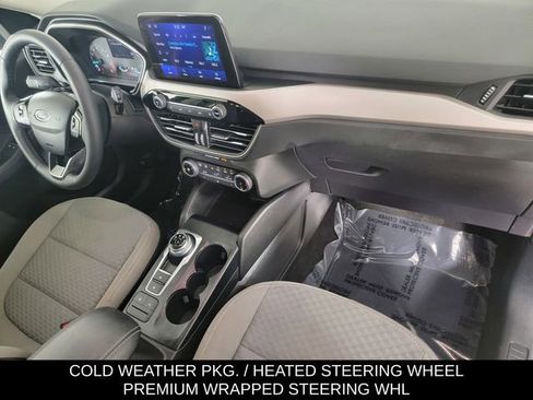Used 2022 Ford Escape SE w/ Cold Weather Package image 18