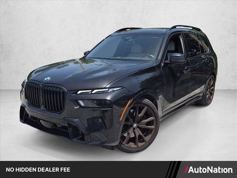 Used 2024 BMW X7 xDrive40i w/ M Sport Package AWD/4WD image 1