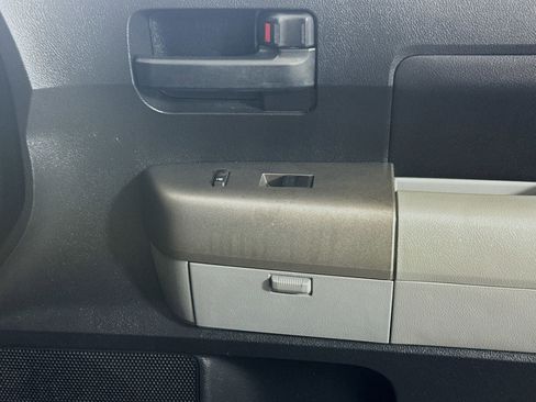 Used 2013 Toyota Tundra 2WD Double Cab image 25
