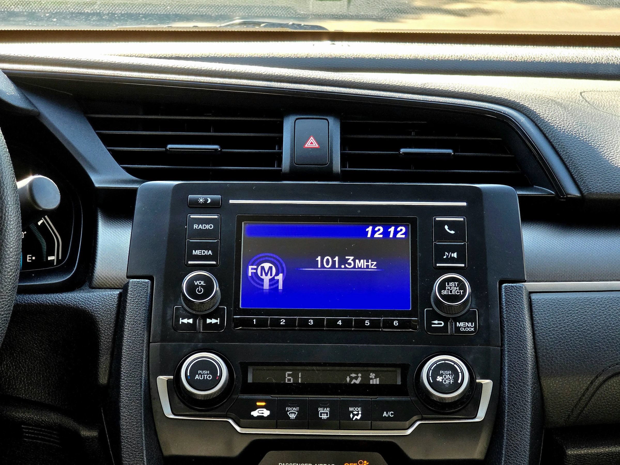 Used 2021 Honda Civic LX image 29