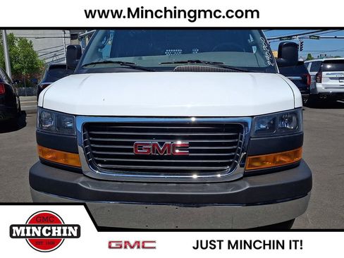 Used 2024 GMC Savana 2500 w/ Driver Convenience Package RWD image 2