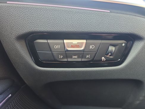 Used 2024 BMW 330i xDrive Sedan w/ Convenience Package image 36