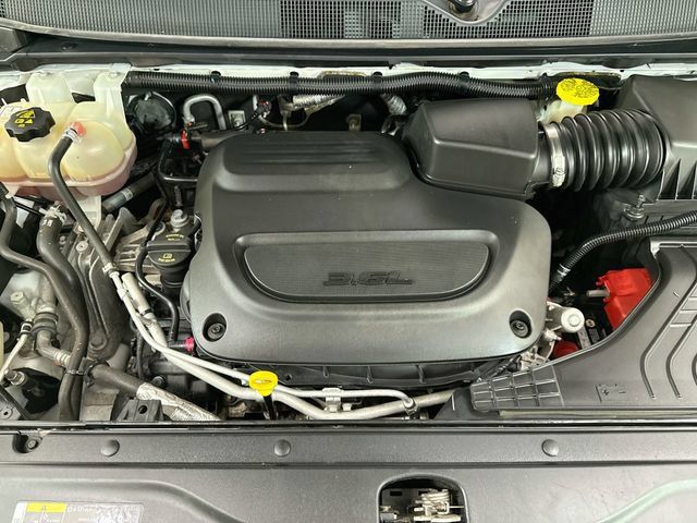 Used 2020 Chrysler Pacifica Limited FWD image 32