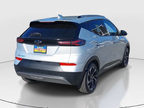 Used 2022 Chevrolet Bolt EUV Premier w/ Sun & Sound Package image 7