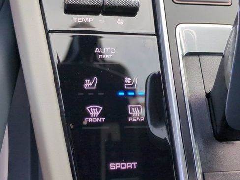 Used 2020 Porsche Cayenne AWD/4WD image 21