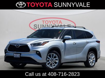 Used 2022 Toyota Highlander Limited