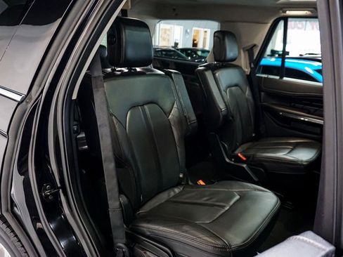 Used 2019 Ford Expedition Platinum image 65