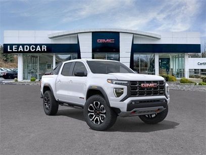 New 2025 GMC Canyon AT4 w/ Nightfall Edition