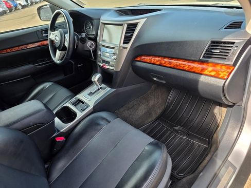 Used 2011 Subaru Outback 2.5i Limited AWD/4WD image 27