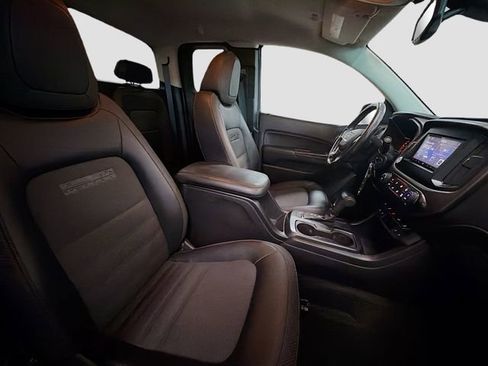 Used 2015 GMC Canyon SLE w/ All-Terrain Package image 23