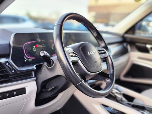 Used 2024 Kia Telluride S w/ S Sunroof Package image 19