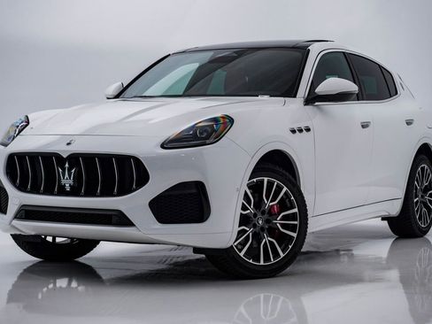 New 2025 Maserati Grecale GT image 1