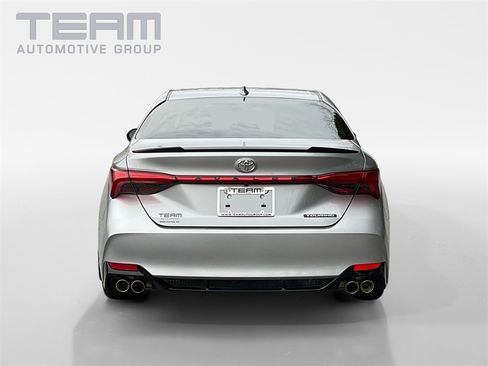 Used 2019 Toyota Avalon Touring image 6