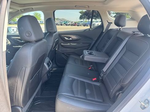 Used 2024 GMC Terrain Denali w/ Denali Premium Package AWD/4WD image 16