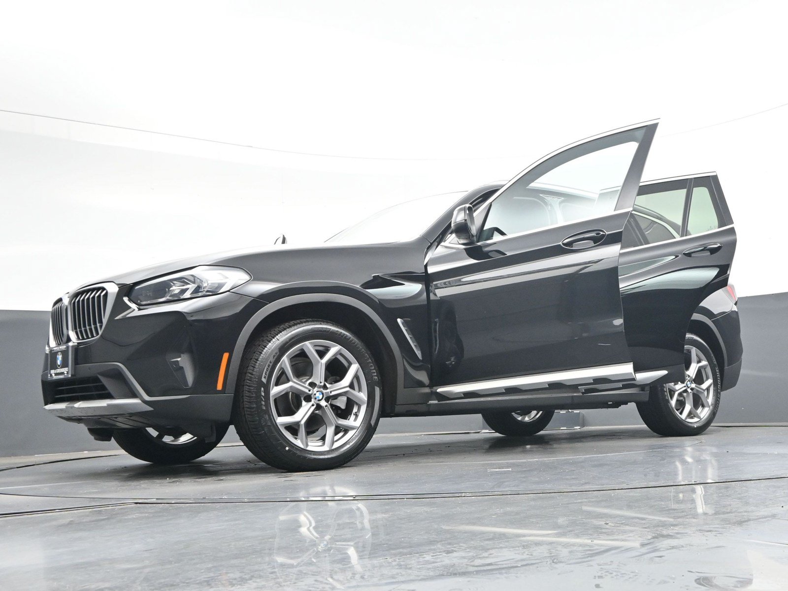 Used 2023 BMW X3 xDrive30i w/ Convenience Package AWD/4WD image 40