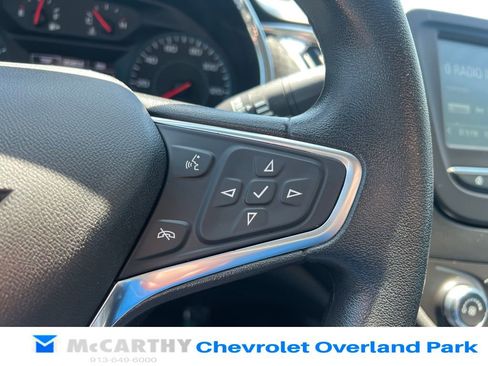 Used 2018 Chevrolet Malibu LT FWD image 13