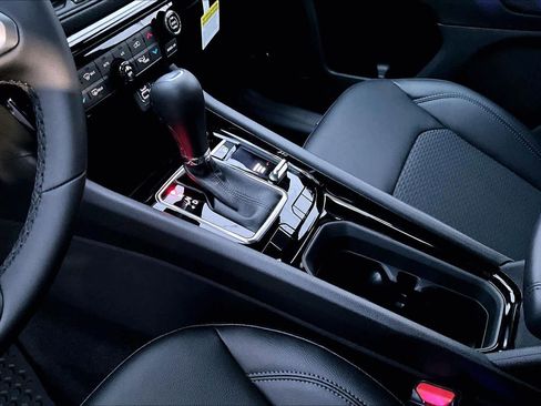 New 2026 Jeep Compass Latitude image 17