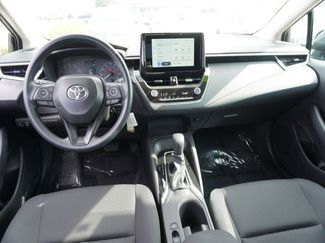 Used 2025 Toyota Corolla LE video 2