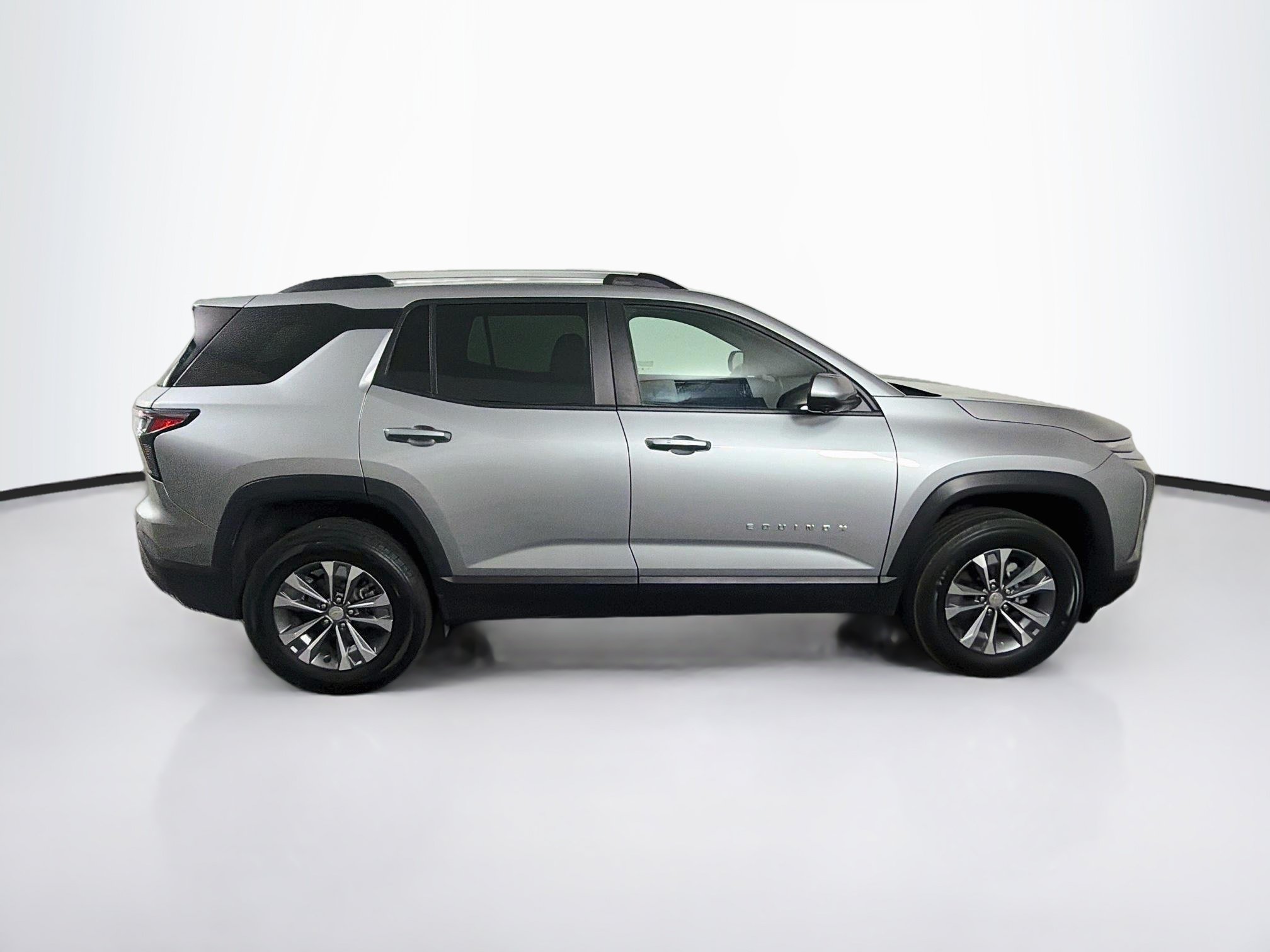 Used 2025 Chevrolet Equinox LT w/ Convenience Package II FWD image 10