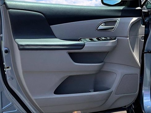 Used 2013 Honda Odyssey EX-L image 21